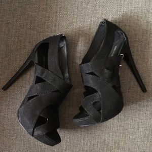 New Just Cavalli 5” black cage sandals 39 8.5